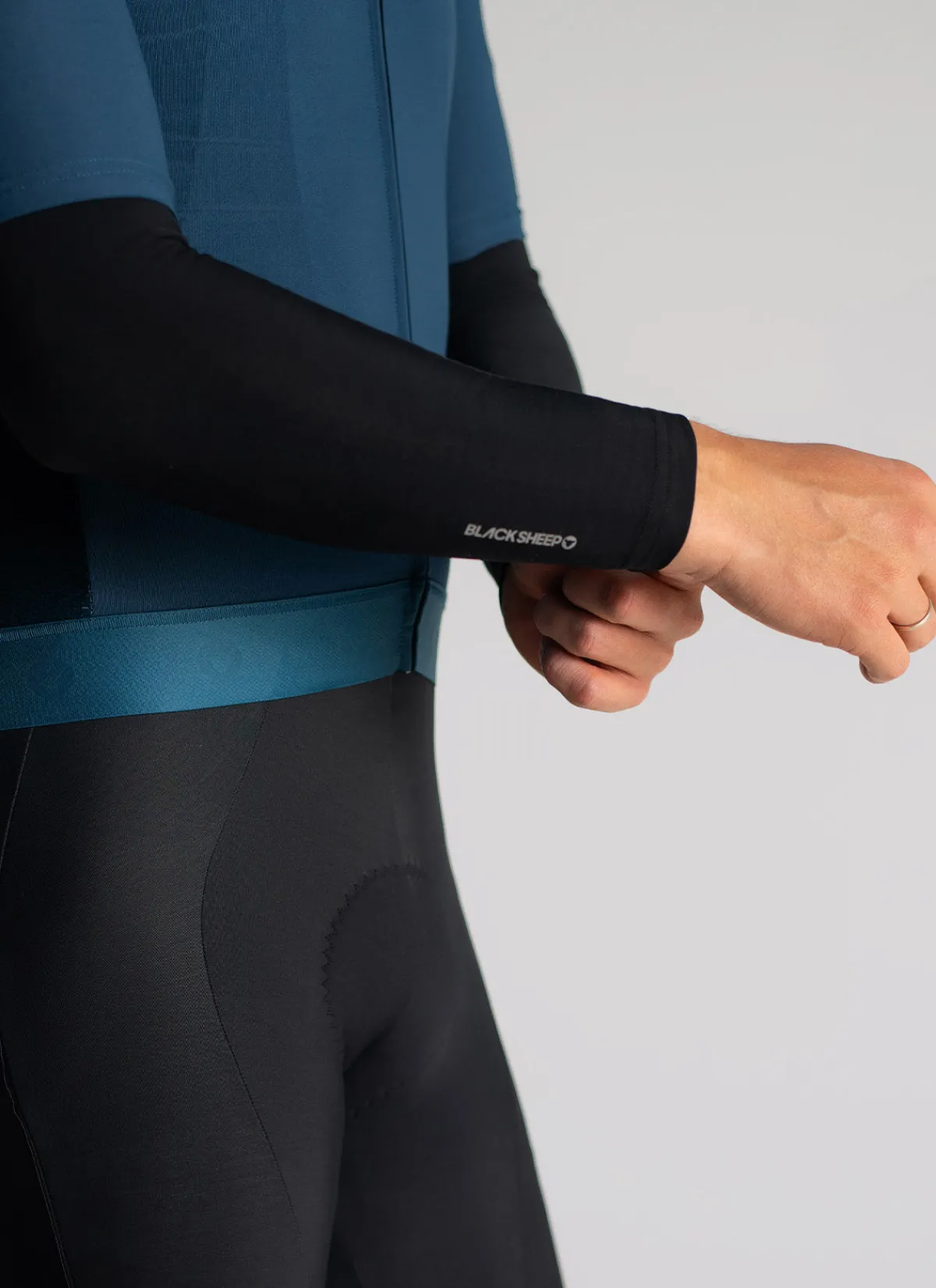 Black Sheep Accessories | ThermoFleece Arm Warmers - Black